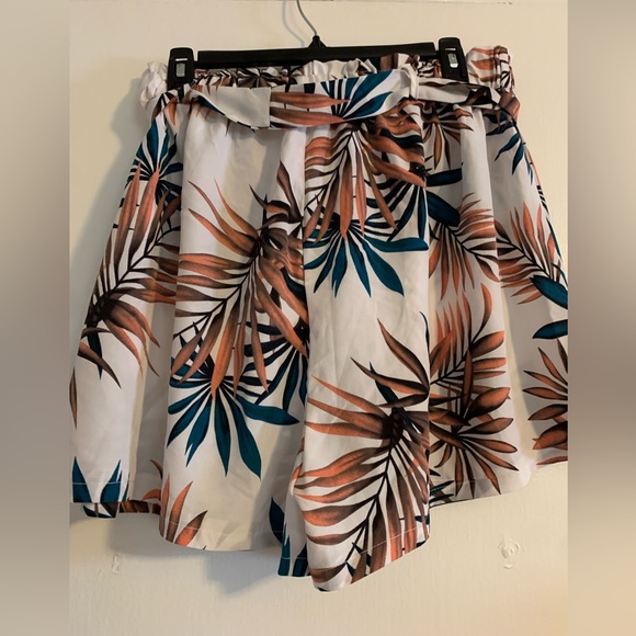 Shein Shorts - Picture 2 of 3